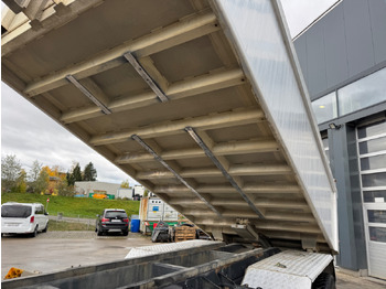 Самосвал MERCEDES Actros 3248 8x4 Rückwärtskipper: фото 3