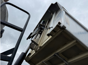 Самосвал MERCEDES Actros 3248 8x4 Rückwärtskipper: фото 4