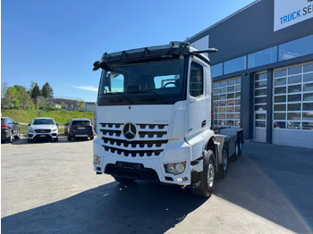 Крюковой мультилифт MERCEDES-BENZ Arocs 3251