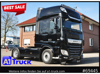 Тягач DAF XF 530