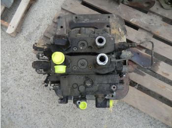 : фото в шапке страницы