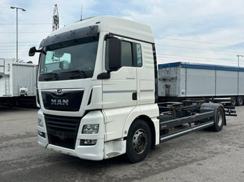 Грузовик-контейнеровоз/ Сменный кузов MAN TGX 18.460