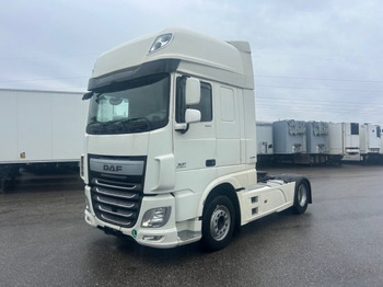 Тягач DAF XF 106 460