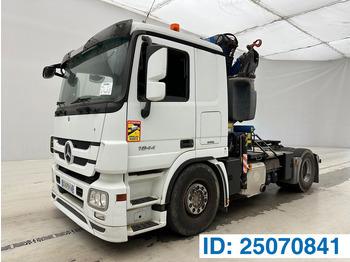 Тягач MERCEDES-BENZ Actros 1844