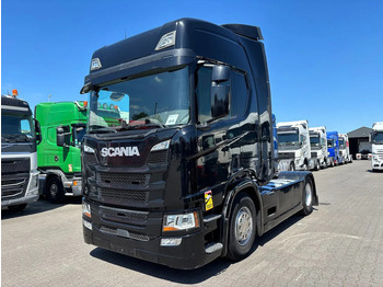 Тягач SCANIA R 450