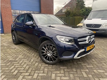 Внедорожник MERCEDES-BENZ