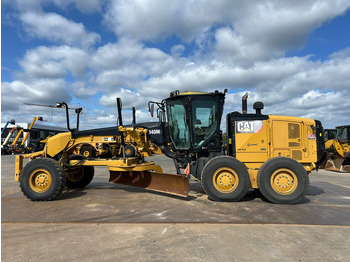 Грейдер CATERPILLAR 140M