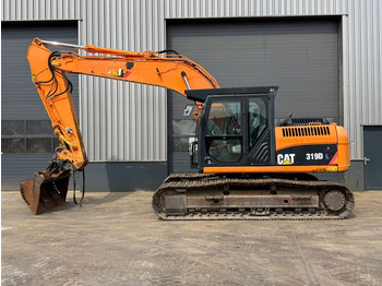 Гусеничный экскаватор CATERPILLAR 319