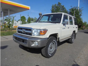 Легковой автомобиль TOYOTA Land Cruiser