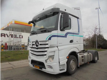 Тягач MERCEDES-BENZ Actros 1943