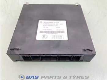 : фото в шапке страницы