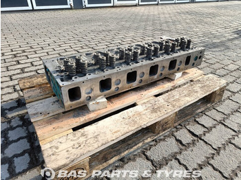 : фото в шапке страницы