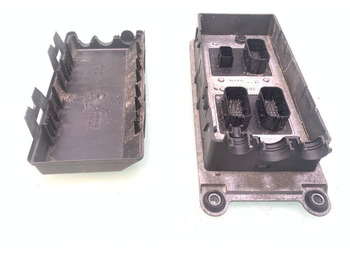 : фото в шапке страницы