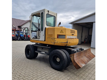 Экскаватор Pozostałe części Liebherr Liebherr A308 1999 Koparka kołowa Liebherr 308: фото 4