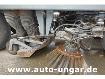 Подметально-уборочная машина Aebi Schmidt MFH 5000 Kehrmaschine 4-Rad Lenkung Wildkrautbesen: фото 5