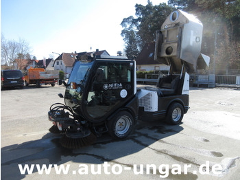 Подметально-уборочная машина NILFISK CR3500 CityRanger Schmidt Flexigo Multigo 4x4 Kehrmaschine Geräteträger: фото 2