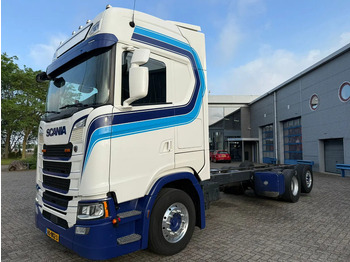Грузовик-шасси SCANIA S 500
