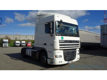 Тягач DAF XF 105 460
