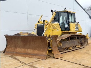 Бульдозер KOMATSU D65