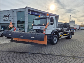 Крюковой мультилифт MERCEDES-BENZ Axor 1833