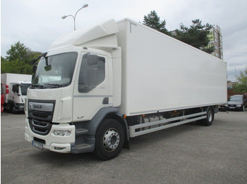 Грузовик с закрытым кузовом DAF