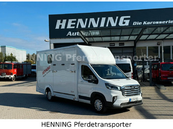 Грузовик для перевозки животных