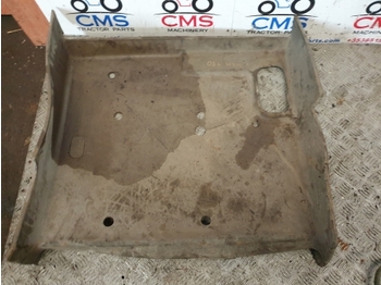 Кабина и интерьер CASE