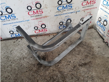 Подвеска кабины Massey Ferguson 5612, 5613, 5611 Tool Box Step Support Bracket Frame Rhs: фото 2