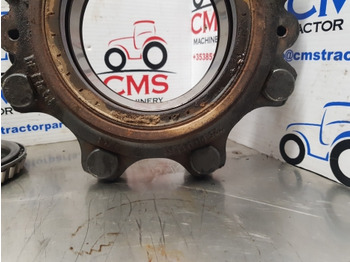 Передняя ось Massey Ferguson 5612, 5712 Front Axle Hub Bolt Plate 725.06.043.61, 7250604301: фото 5