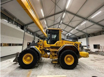 Колёсный погрузчик VOLVO L70F