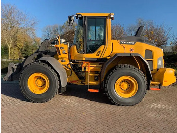 Колёсный погрузчик VOLVO L90H