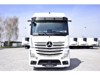 Тягач Mercedes-Benz Actros 5 1845 BigSpace: фото 2
