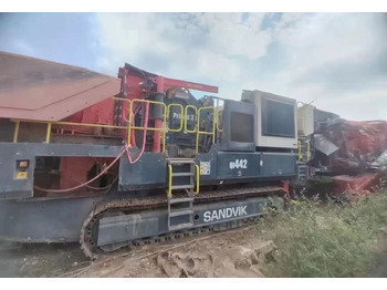 Мобильная дробилка Sandvik QI442 Tracked Impact Crusher+QA335 Tracked Screen: фото 3