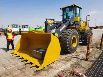Колёсный погрузчик XCMG ZL50GN