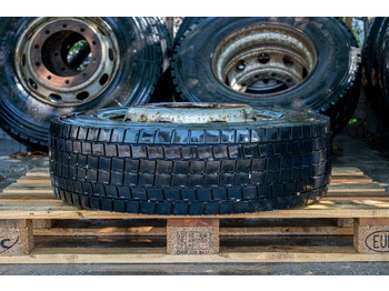 : фото в шапке страницы