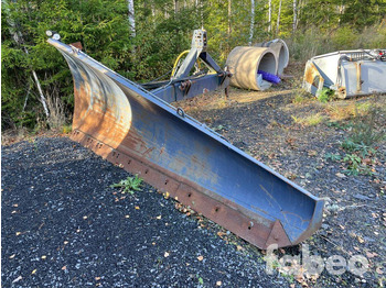 Снегоуборочная машина