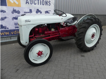 Трактор Ford 8N, Dearborn: фото 3