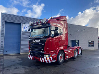 Тягач SCANIA R 580
