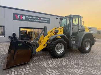 Колёсный погрузчик WACKER