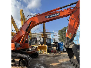 Экскаватор DOOSAN DH220