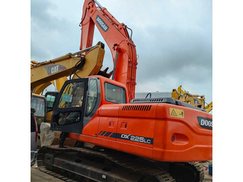 Гусеничный экскаватор DOOSAN DX225LC