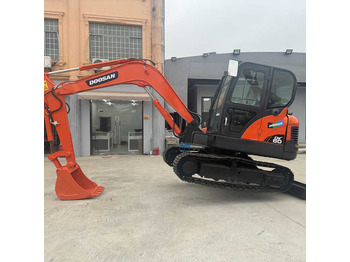 Гусеничный экскаватор DOOSAN DX60