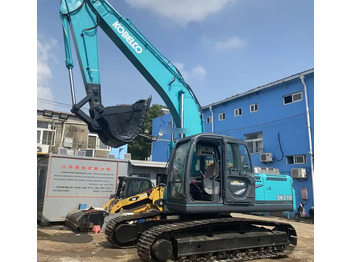 Гусеничный экскаватор KOBELCO