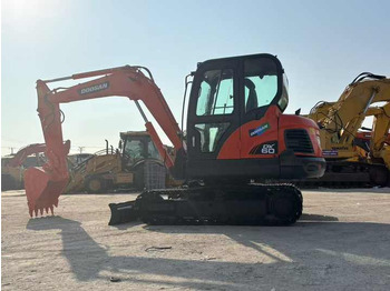 Гусеничный экскаватор Used excavator doosan dx60  excavators earth-moving machinery doosan dx60 dx80 dx75 dx225 dh60 dh60-7for sale: фото 2