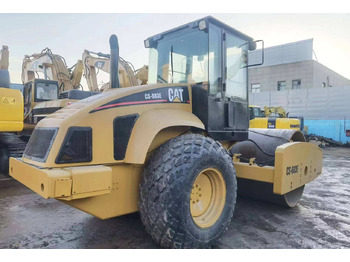 Дорожный каток used Road making machine CAT CS 683E roller: фото 3