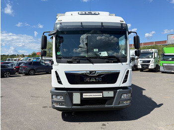 Тентованный грузовик MAN TGM 15.290