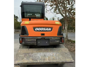 Колёсный экскаватор Doosan DX60: фото 5