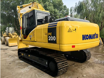 Гусеничный экскаватор KOMATSU PC200-7
