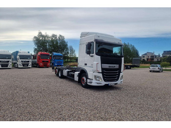 Грузовик-контейнеровоз/ Сменный кузов DAF XF 460