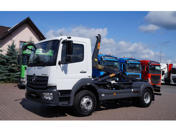 Крюковой мультилифт MERCEDES-BENZ Atego 1624
